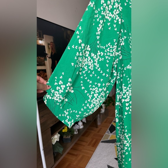 Green summer flowy dress - Picture 7 of 9